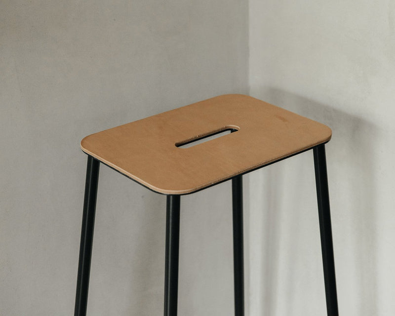 Frama | Adam Stool | Black | Natural Leather